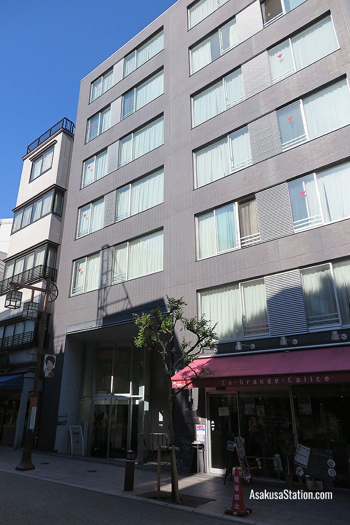 A street view of B:Conte Asakusa