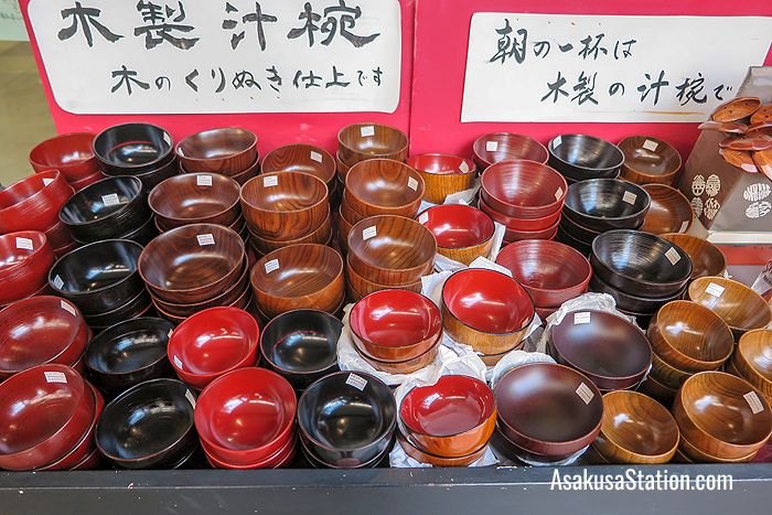 Wooden and lacquer soup bowls