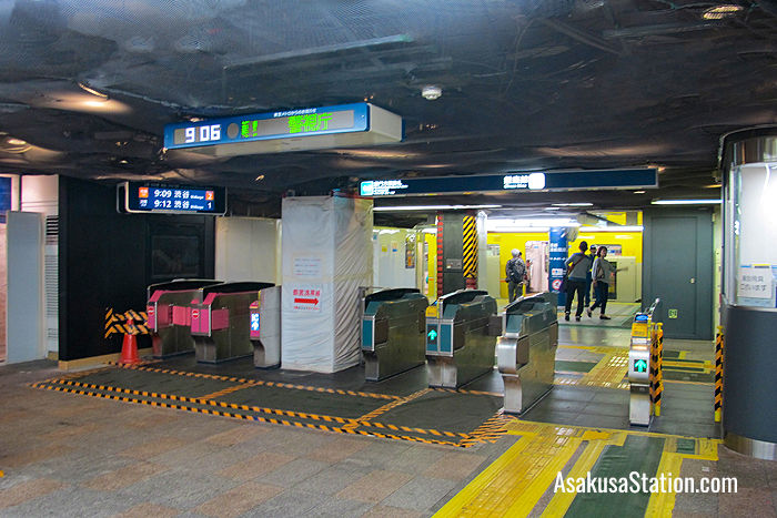 The Kaminarimon District Gate