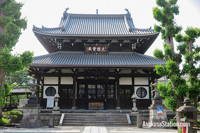 The main hall of the temple