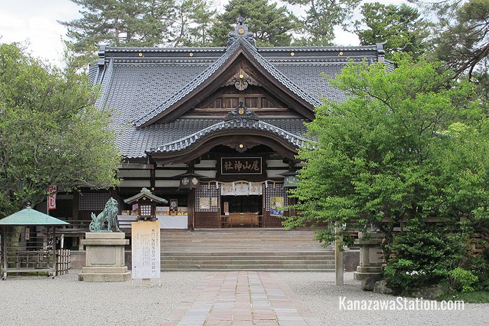 Oyama Jinja Shrine