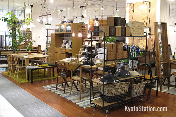 A depeche une autre sells furniture & interior goods