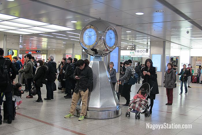 The Taiko-Dori side Silver Clock
