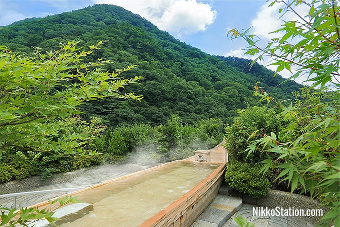Hot-spring bath with a view