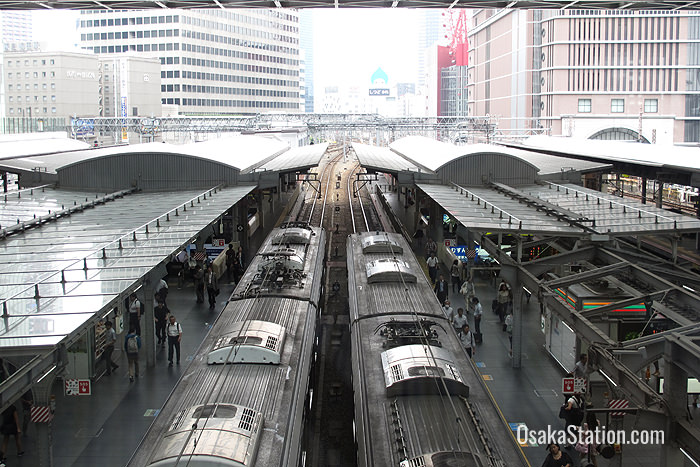 The view over the tracks from the 3rd Floor Bridge Concourse