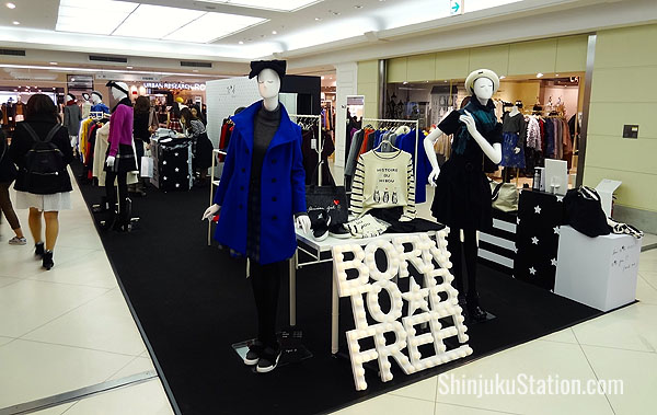 The second floor of Lumine 2 has a variety of smaller boutiques and a central area for temporary displays