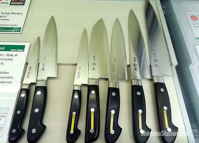 Sugimoto carbon steel knives are used at Tokyo’s Tsukiji fish market
