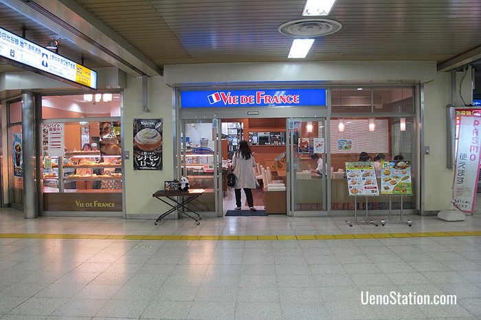 The bakery in Keisei Ueno Station