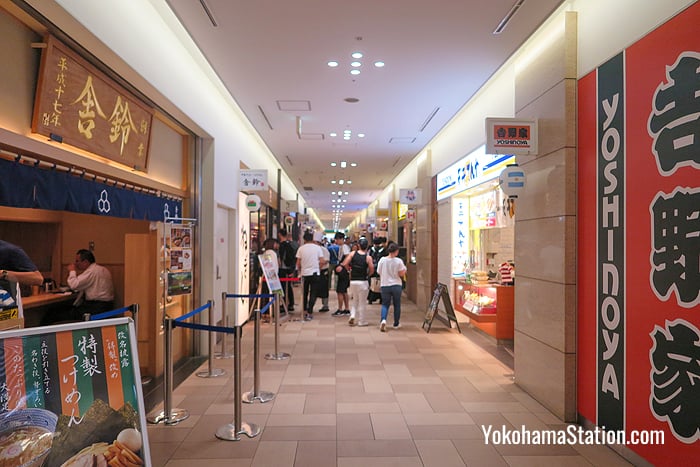 Gourmet Street on the 1st floor